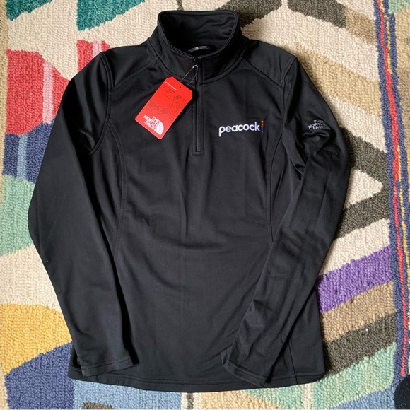 North Face Ladies Tech 1/4 Zip Fleece Size Medium NWT - Picture 8 of 11